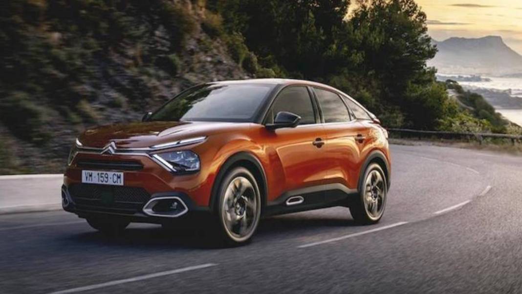 İşte en ucuz elektrikli araba! Dev firma öyle bir indirim yaptı ki duyan bayiye koşuyor 1